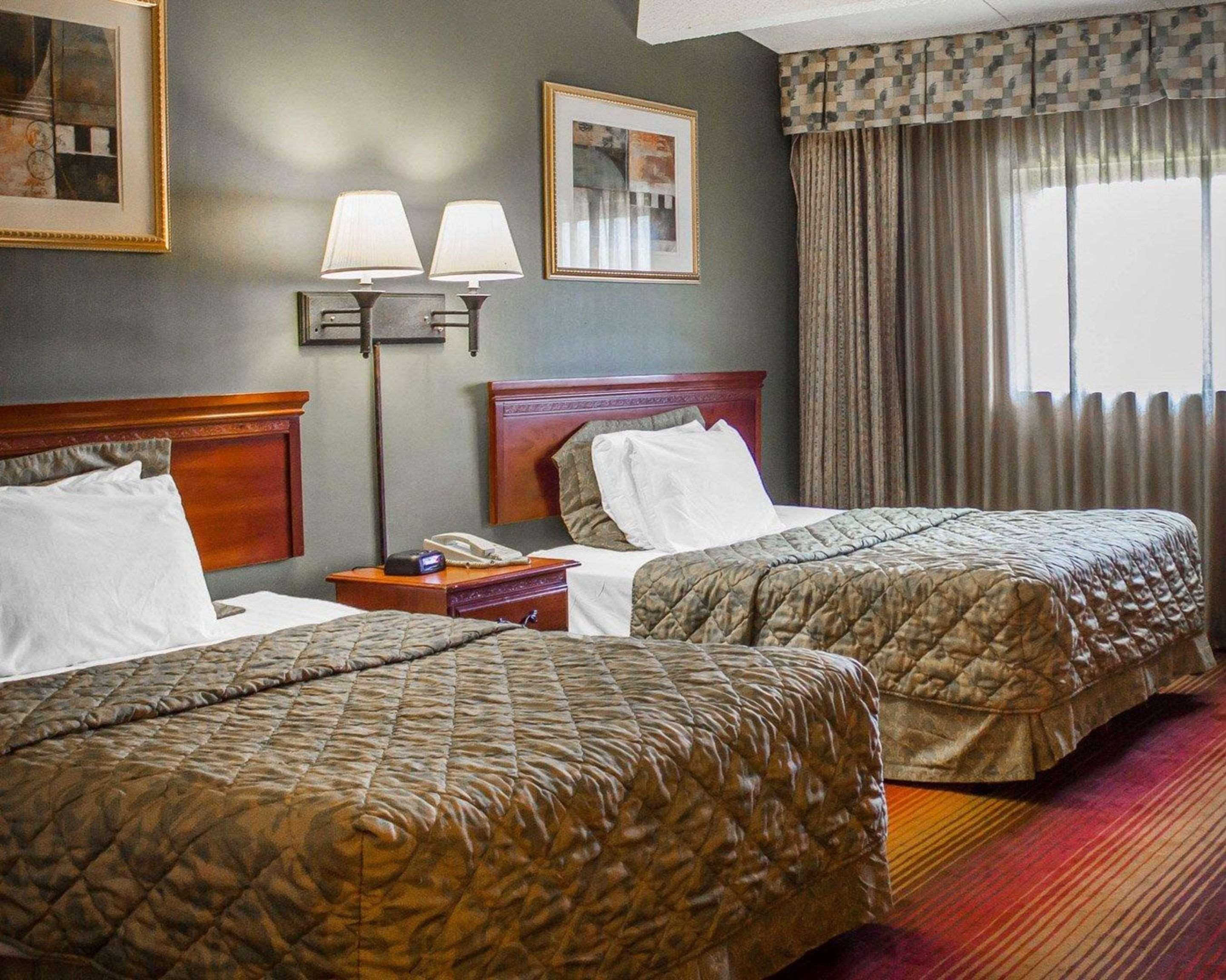 Rodeway Inn Huntington Station - Melville Luaran gambar