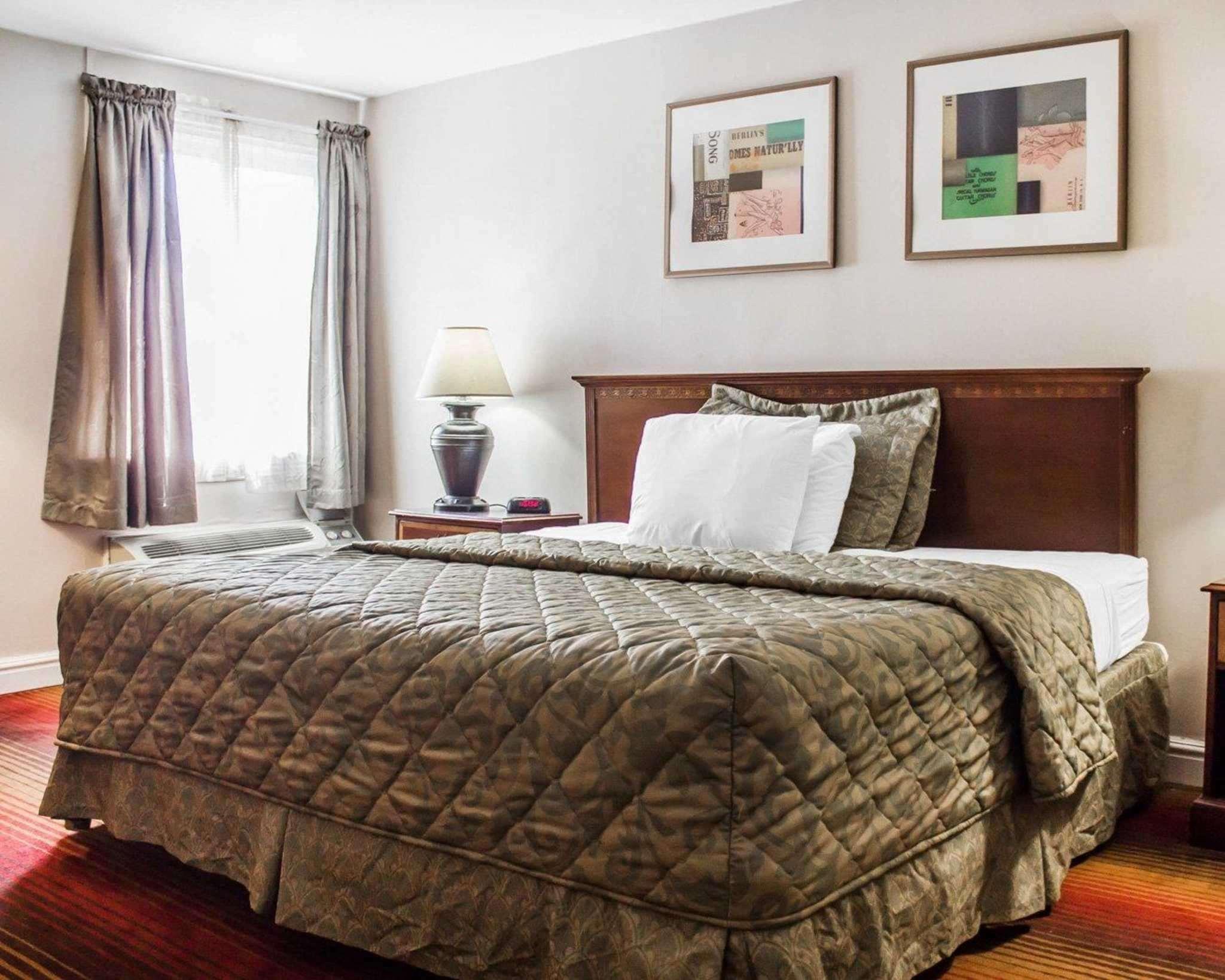 Rodeway Inn Huntington Station - Melville Luaran gambar