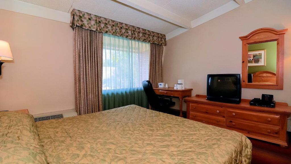 Rodeway Inn Huntington Station - Melville Luaran gambar