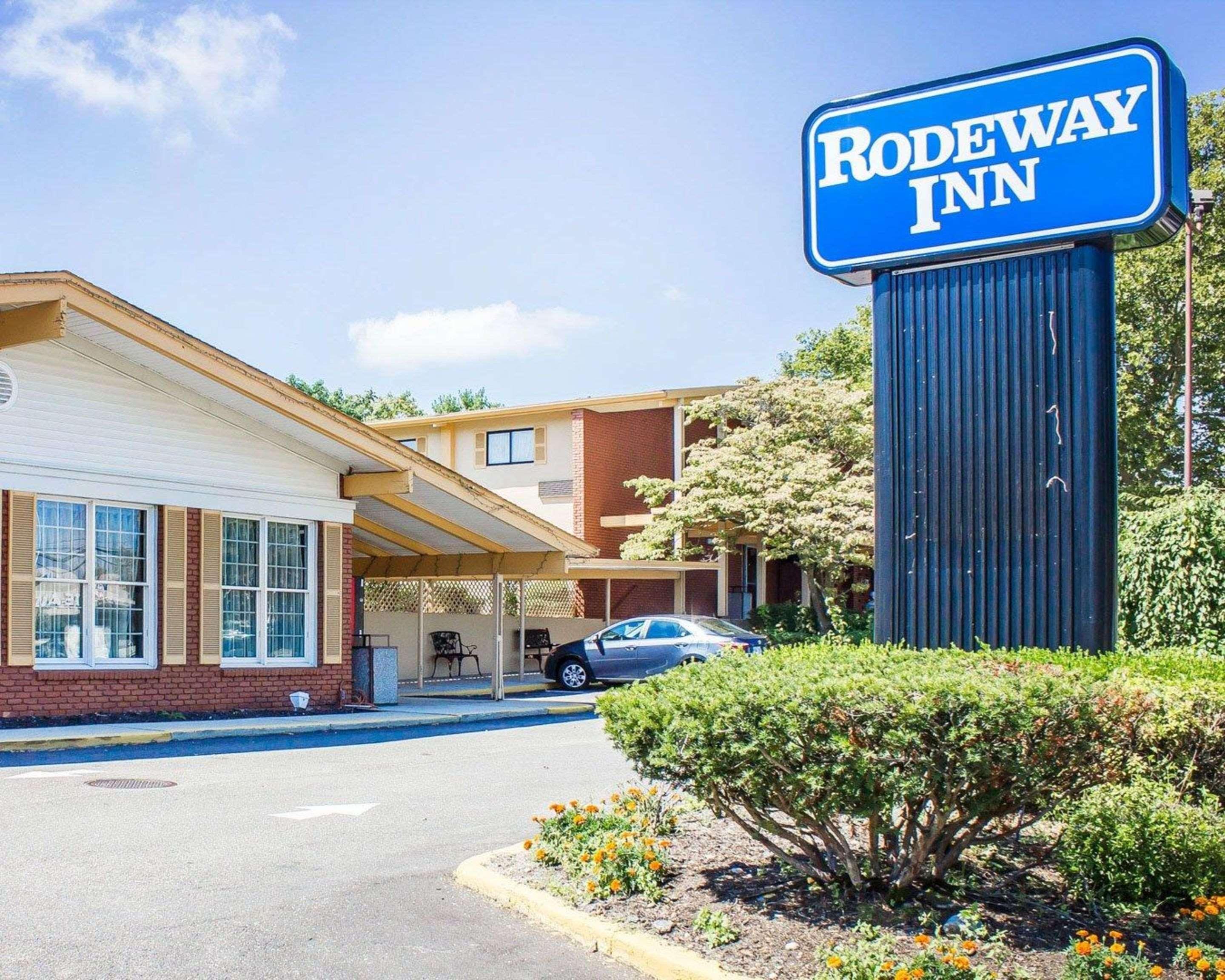 Rodeway Inn Huntington Station - Melville Luaran gambar