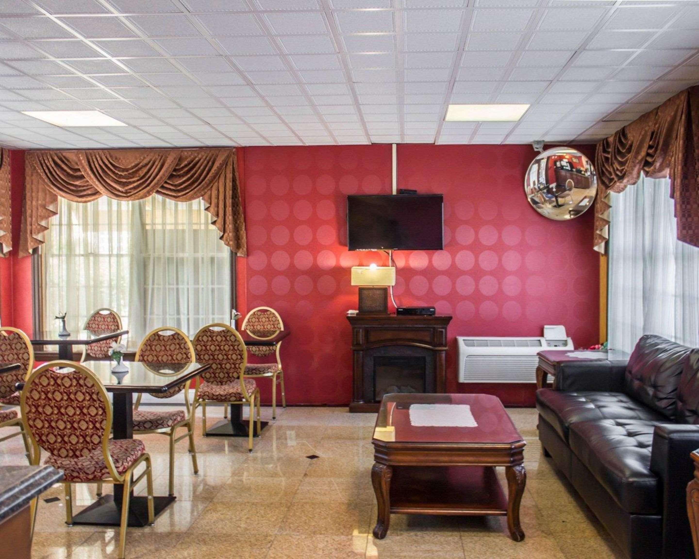 Rodeway Inn Huntington Station - Melville Luaran gambar