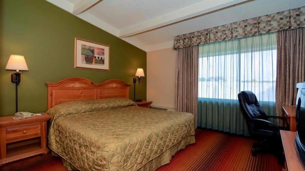 Rodeway Inn Huntington Station - Melville Luaran gambar